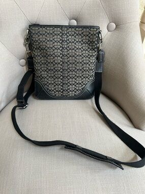 Vintage Coach Gray and Black Signature Crossbody Bag